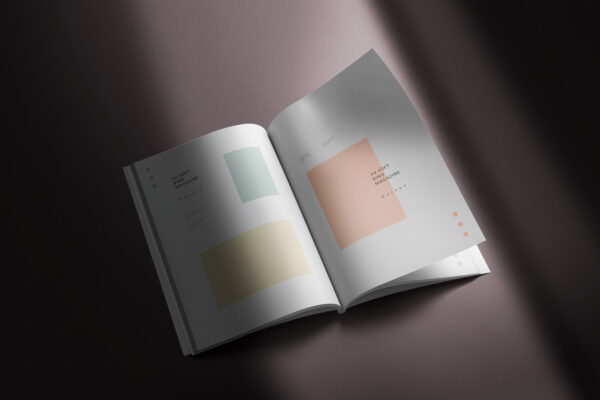 Mockup de Revista Aberta com Sombreado Grátis